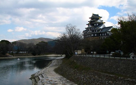 岡山城と旭川